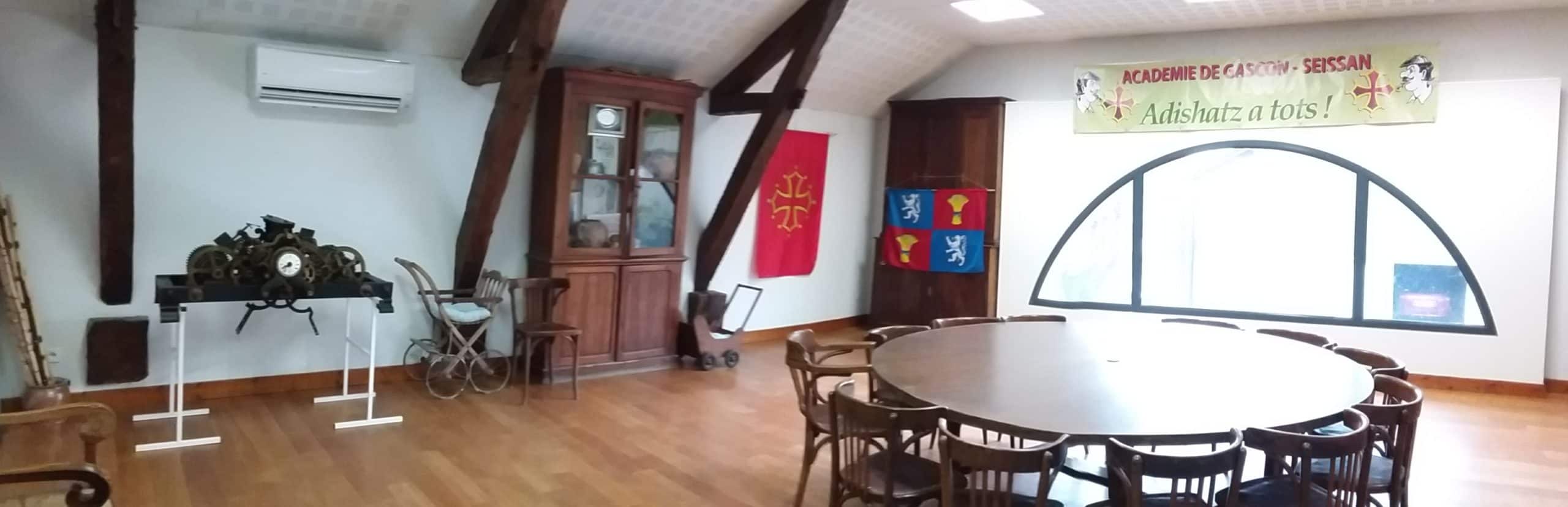 20201211_093659 Salle de réunion - Médiathèque de Seissan